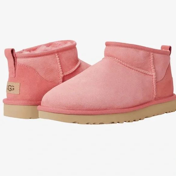 SOLD OuT💓WITH TAGS 💓 UGG®
Women's Classic Ultra Mini Shearling Booties PBSM … - Picture 13 of 13
